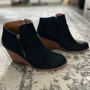 Report Footwear Guine Wedge Bootie from Stitch Fix size 9.5